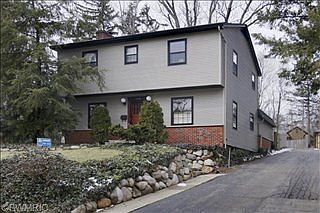 1st image of 1550 Spruce Dr