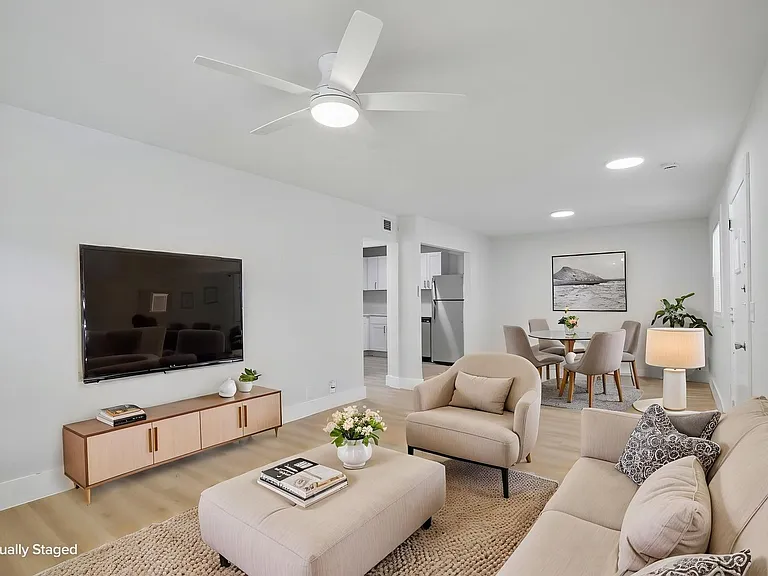 Chateau Apartments - Newly Renovated 1, 2 & 3-Bedrooms at 24th & Hillsboro Village — Photo 23