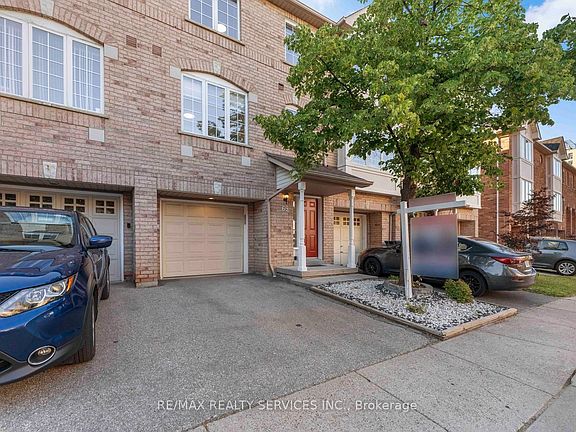 3rd image of 80 Acorn Pl #69