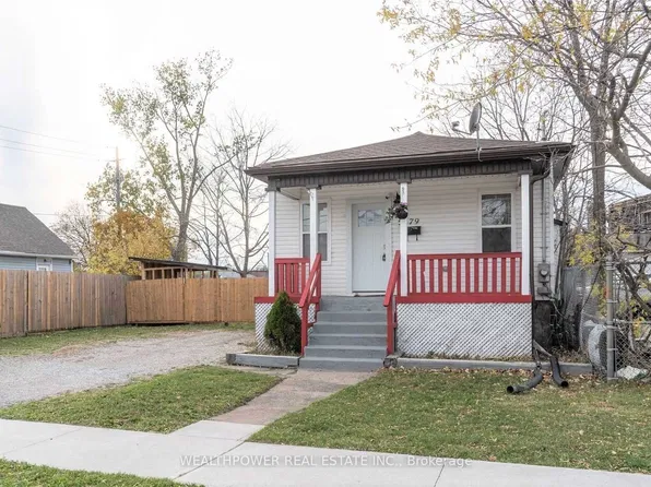 5579 Buchanan Ave, Niagara Falls, ON L2G 3T7