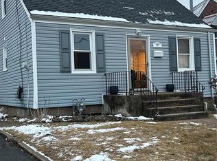 177 Roosevelt Pl, Maywood, NJ 07607