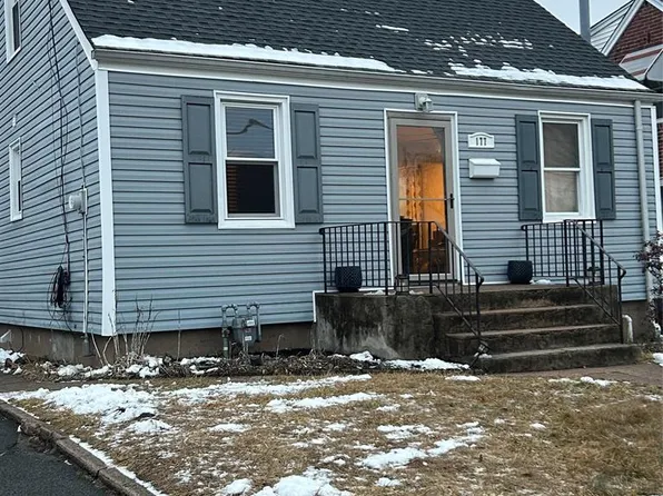 177 Roosevelt Pl, Maywood, NJ 07607
