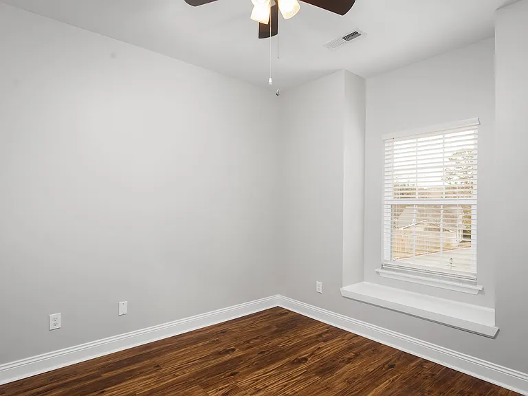 116 Bridletrace Ln — Photo 19
