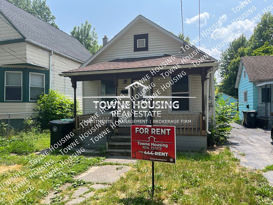 1st image of 19 Benton St #1