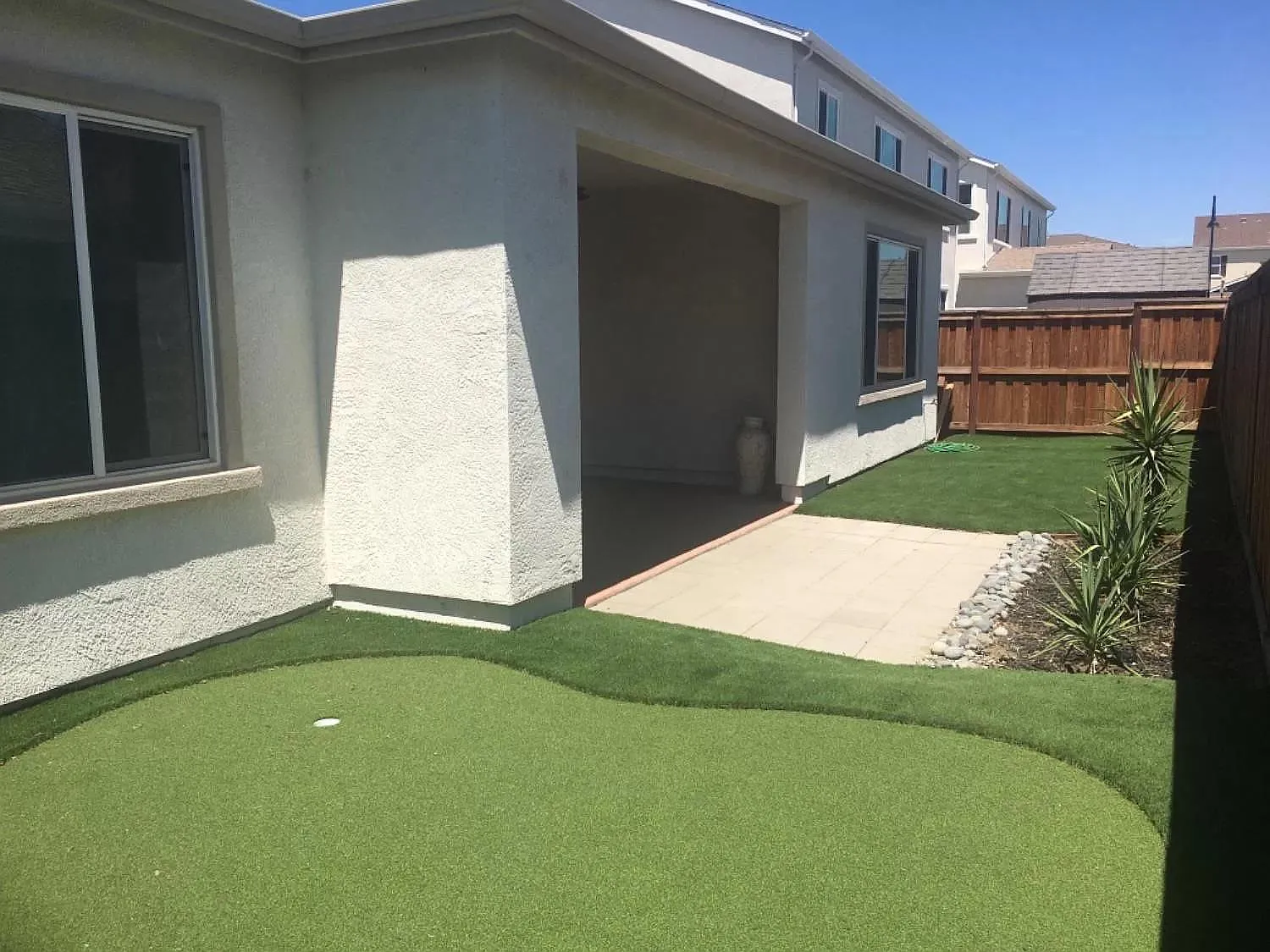 18480 Merritt Dr — Photo 3