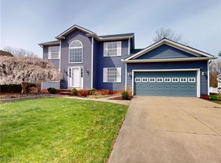 9181 Sugarbush Dr, Mentor, OH