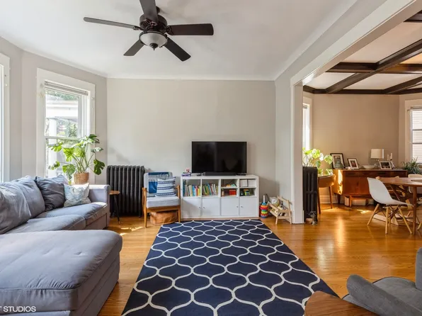5230 N Wayne Ave #1, Chicago, IL 60640