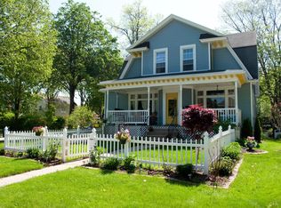 1005 S Jackson St, Green Bay, WI 54301