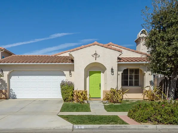 931 W Alba Ct, Santa Maria, CA 93458