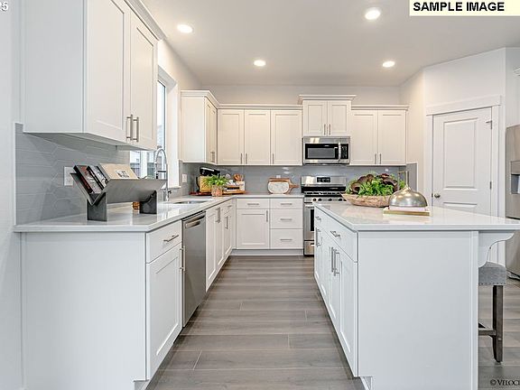 7th image of this home