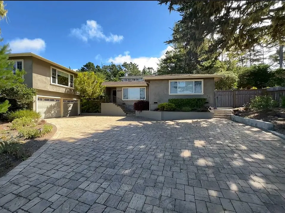 3057 Strawberry Hill Rd