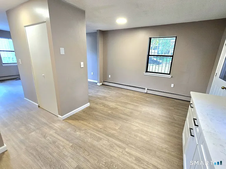 274 Bellevue St — Photo 4