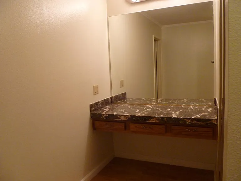 4641 Fulton Ave #1 — Photo 25