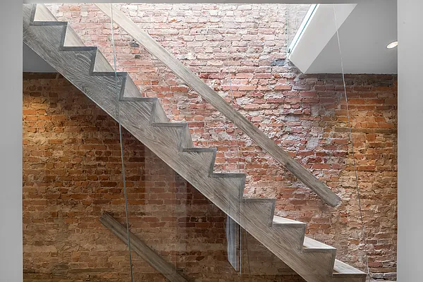 Sold by Compass | media 9