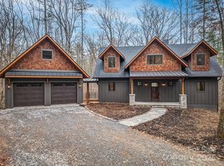 215 High Hemlock Trl, Brevard, NC 28712