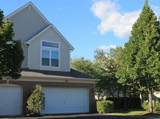 1456 Doolittle Ln, Grayslake, IL