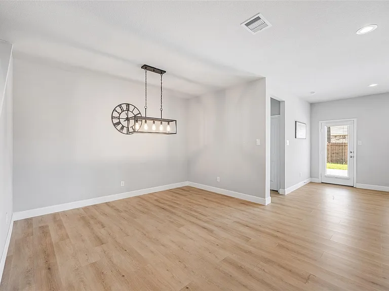21023 Belmont Village Way — Photo 12