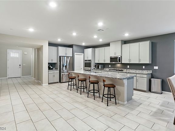 5th image of 4054 Kibraney Ave