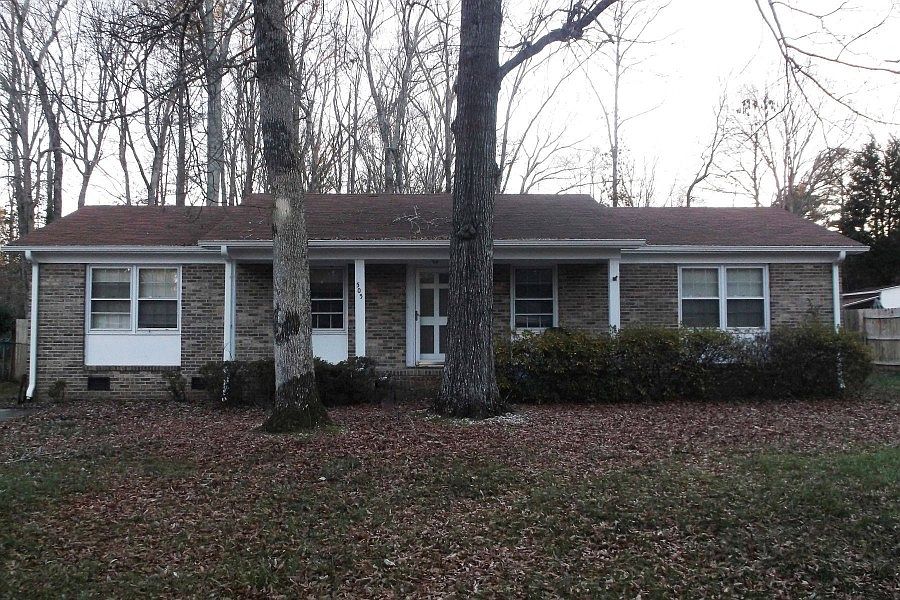 1st image of 505 Corrida Ave