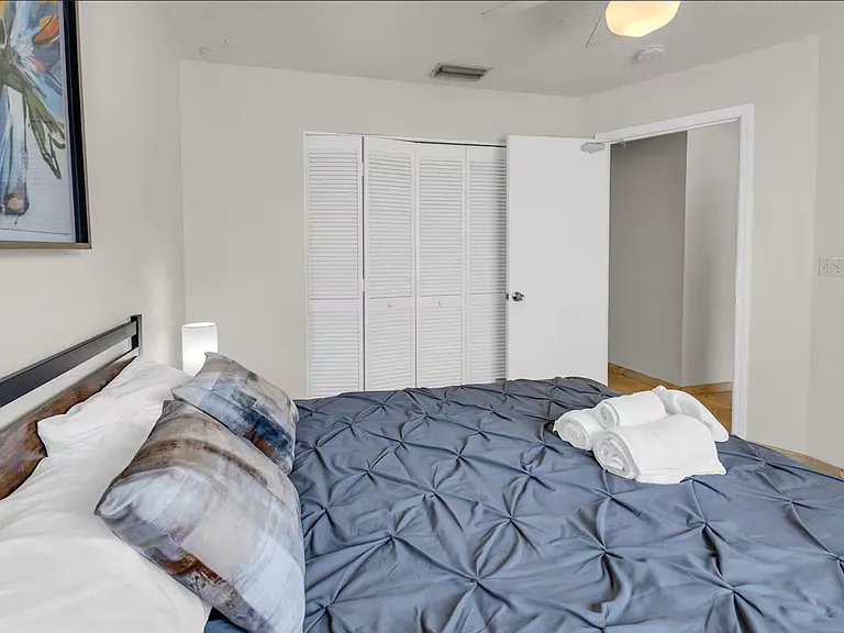 5462 Colonial Oaks Blvd — Photo 46