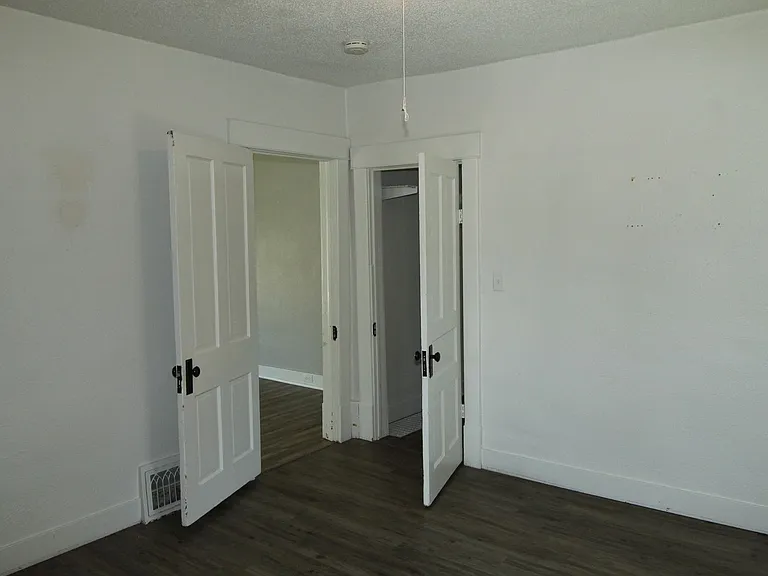2311 E 4th Ave — Photo 7