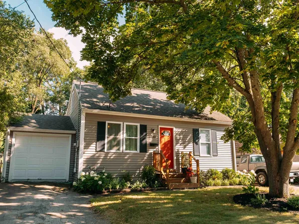 133 Woodbury Road, Burlington, VT 05401