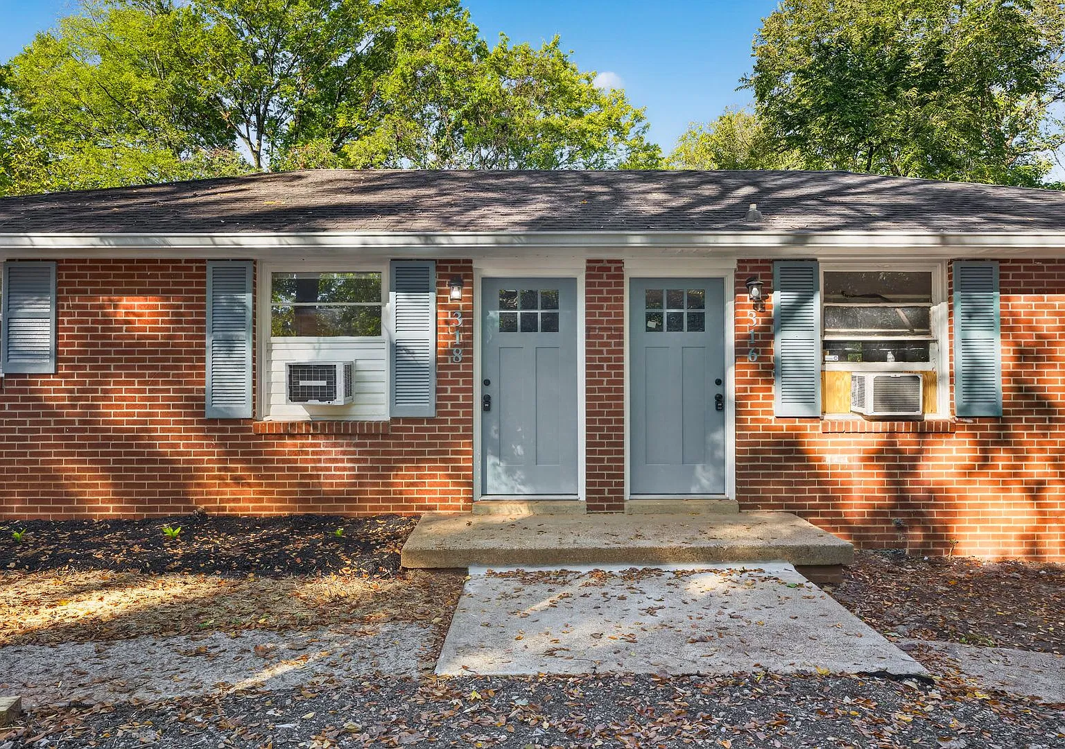 Davis Drive-316-320 — Photo 4