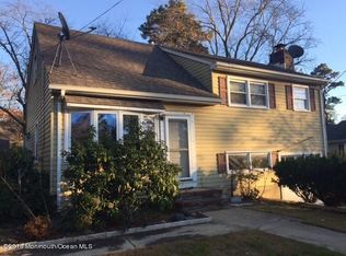 17 Locust Ave, Jackson, NJ 08527