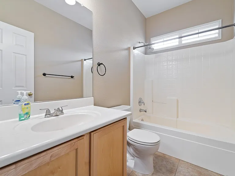 10492 Mission Park Ave — Photo 41