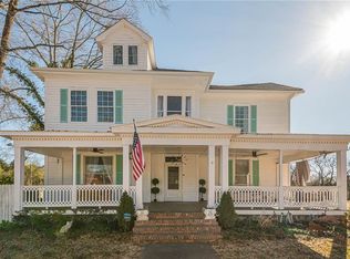 1208 N Broad St NE, Rome, GA 30161