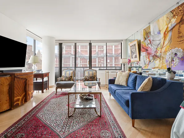 255 East 49th Street image 1 of 10