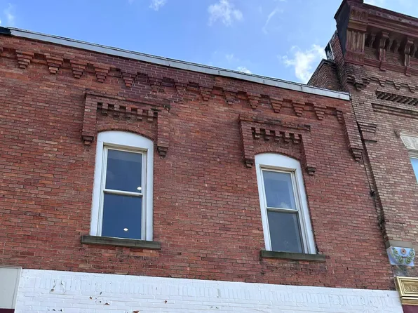 137 1/2 W Main St, Morenci, MI 49256
