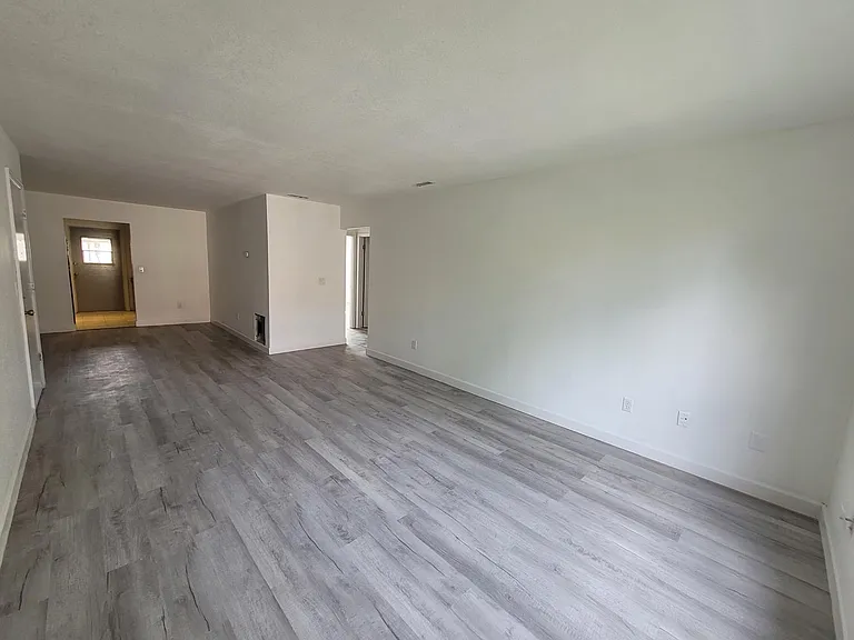 5329 Hansel Ave #B-4 — Photo 4