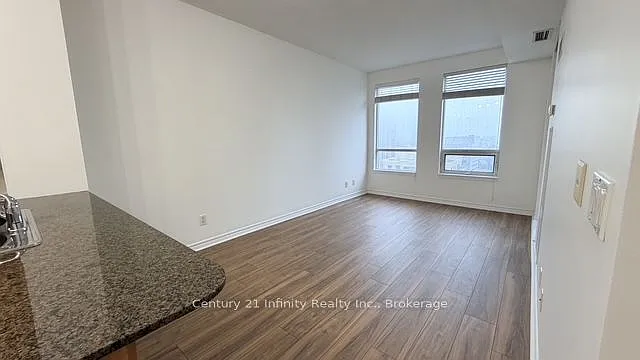 388 Prince Of Wales Dr #1911 — Photo 5
