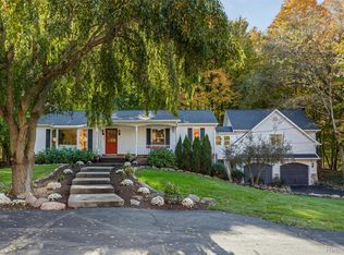 631 Fairbrook St, Northville, MI 48167