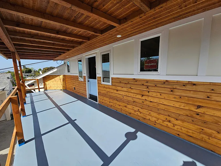 Highland Dr — Photo 11