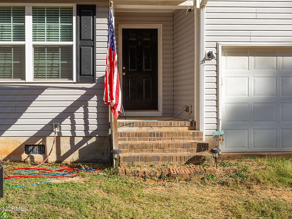 106 Howard Street, Salemburg, NC 28385 Zillow