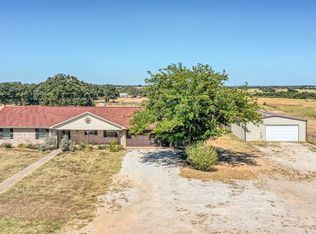 4698 Holbrook Rd, Springtown, TX 76082