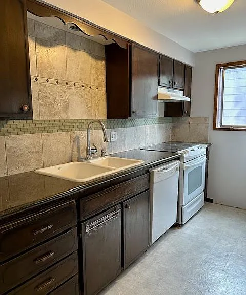326 E 11th Ave — Photo 8