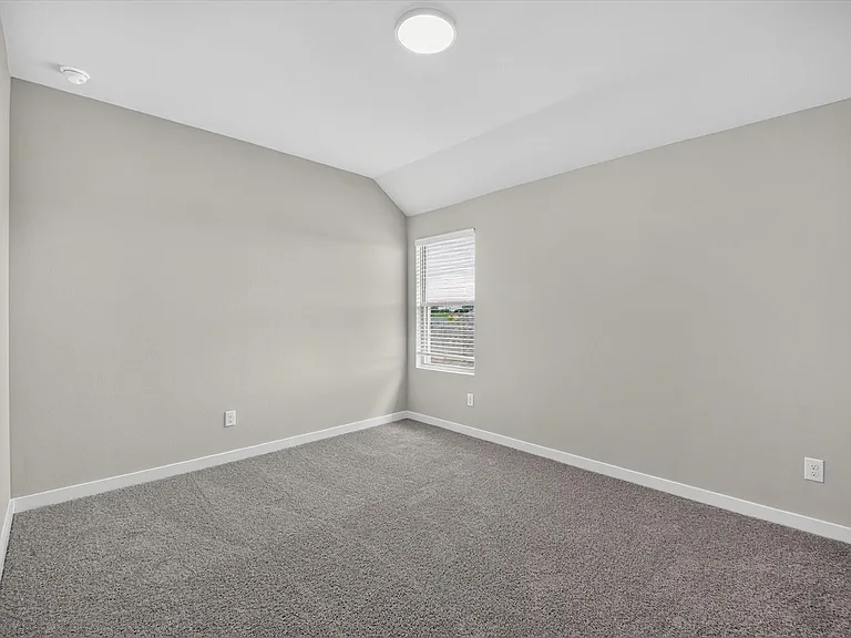 710 Summerberry Dr — Photo 15