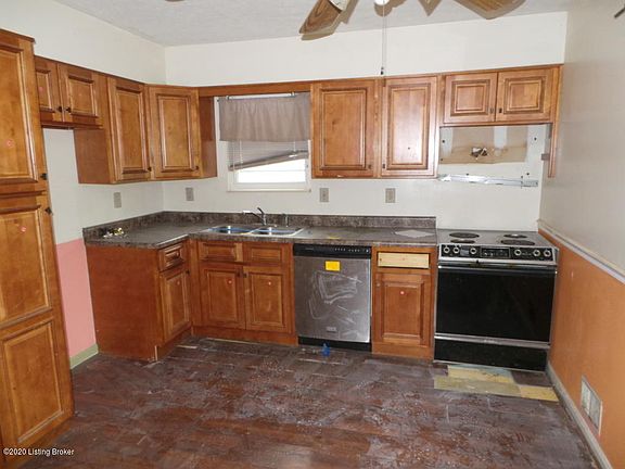 2nd image of 6108 Julie Kays Way