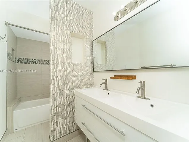 11229 SW 132nd Ct W #11229 — Photo 5