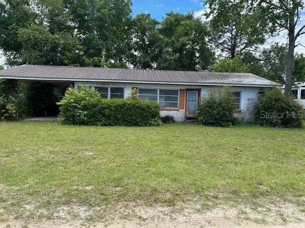 21828 Virginia Dr, Astor, FL 32102