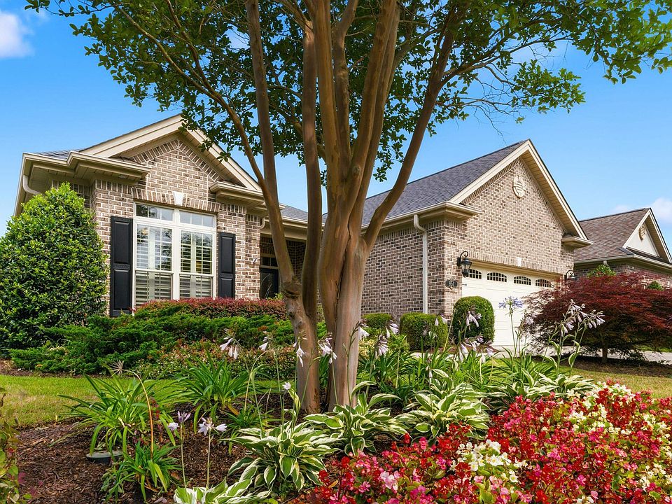 1st image of 851 Monterrosa Dr.