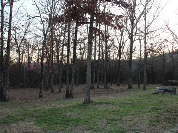 7651 Highway 62 W, Yellville, AR 72687