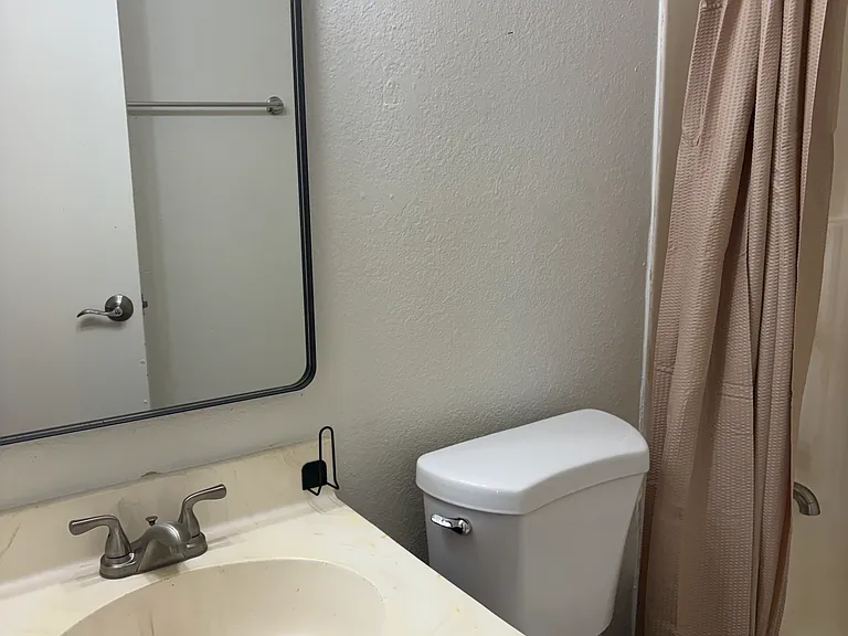 701 W 16th Ave #1 — Photo 9