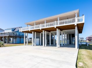 3733 Biscayne Beach Rd, Port Bolivar, TX 77650