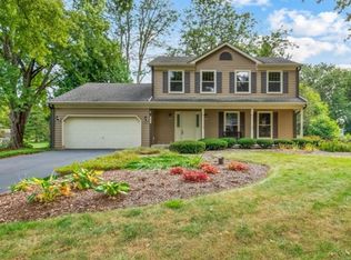 35W719 Park Ln, St Charles, IL 60175