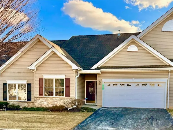 4048 Pine Hurst Dr, Northampton, PA 18067