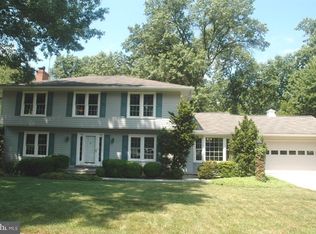 6522 Truman Ln, Falls Church, VA 22043